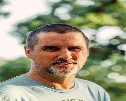 indonesian man testimonial active lifestyle